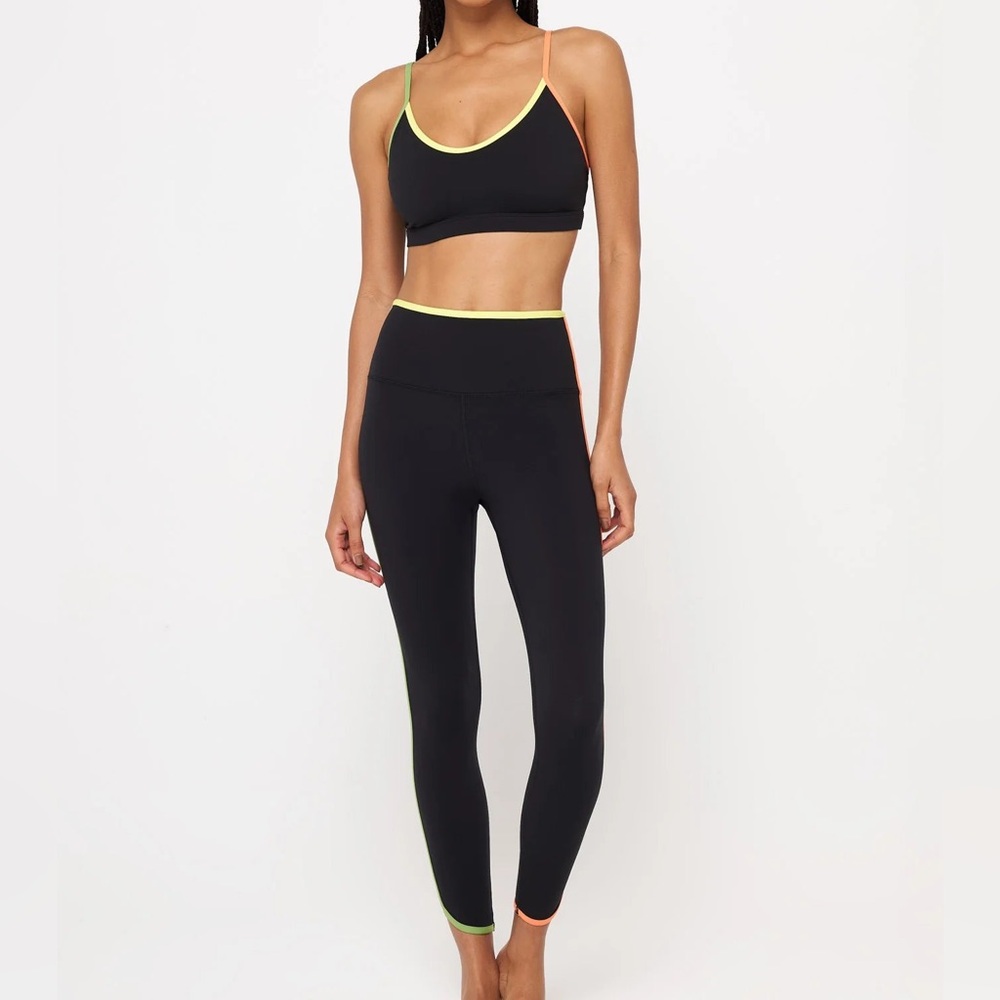 Spiritual Gangster Helena Bra and Kaia Legging Set - Picture 2 of 10